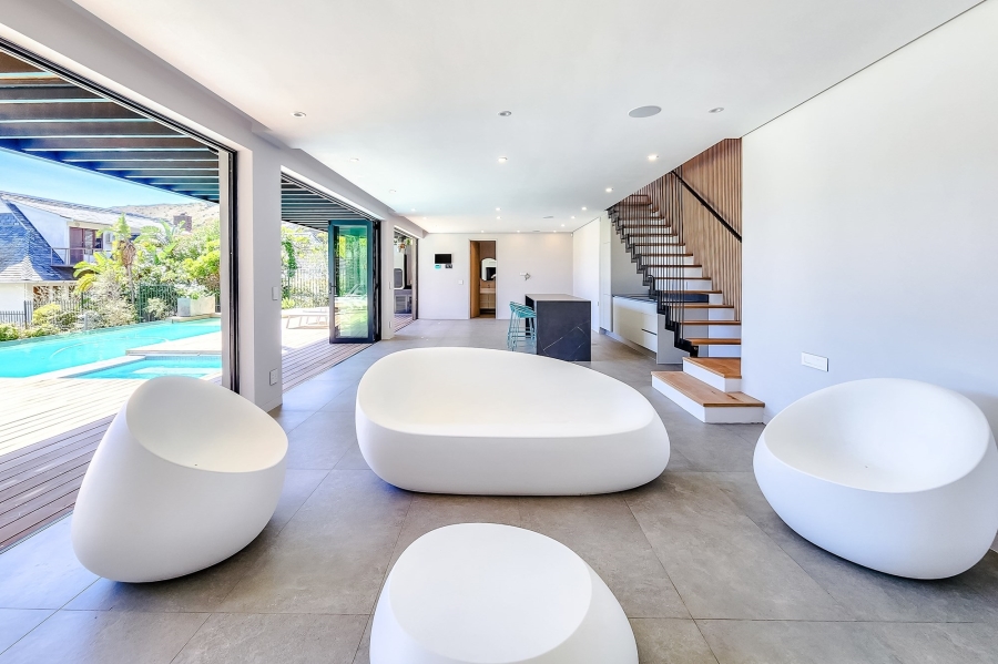 6 Bedroom Property for Sale in Camps Bay Western Cape